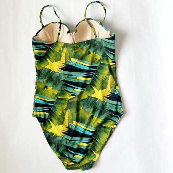 NEW J.CREW Jungle Print Demi Underwire One Piece Swimsuit - Size 6 - Picture 3 of 4